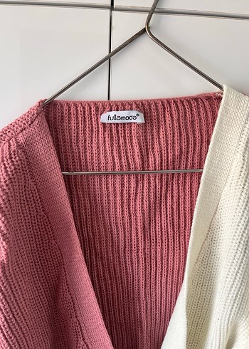 Pembe ve krem renkli triko hırka - Görsel 3