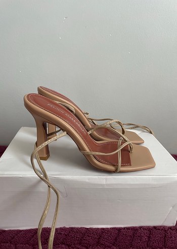 Pelinin Ayakkabıları 36