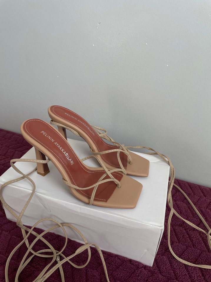 Bej Bağcıklı Topuklu Sandalet - Görsel 2