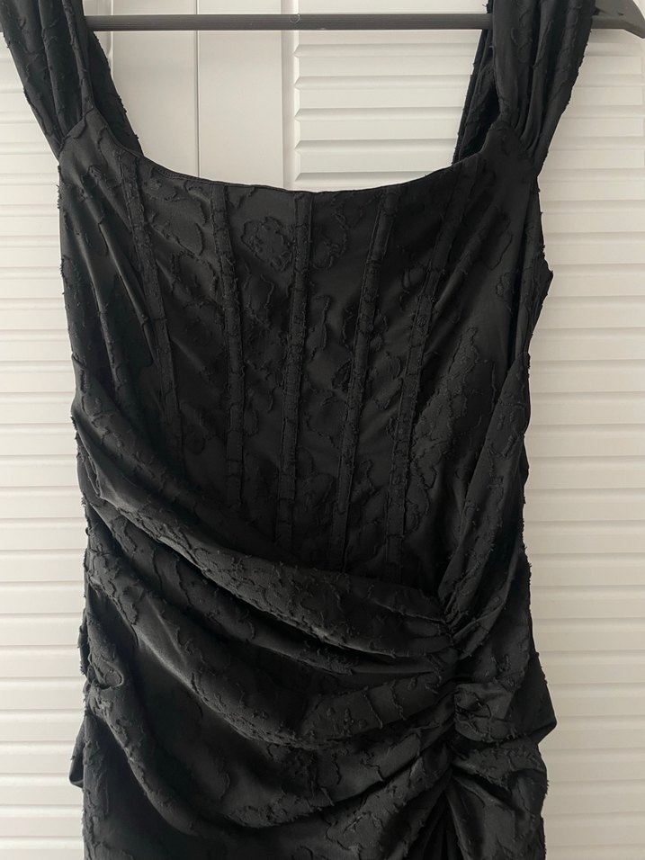 Uzun Siyah Drapeli Kadın Elbise - Görsel 2