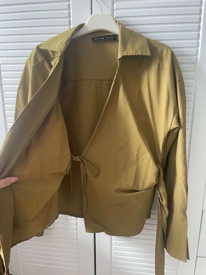 Bej Dökümlü Uzun Kollu Gömlek - Görsel 2