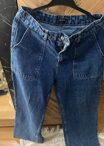 Kadın Mavi Bol Kesim Midi Kot Pantolon