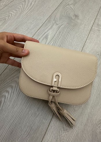 Beden Bej Deri Püsküllü Furla Kadın Çanta orijinaldir