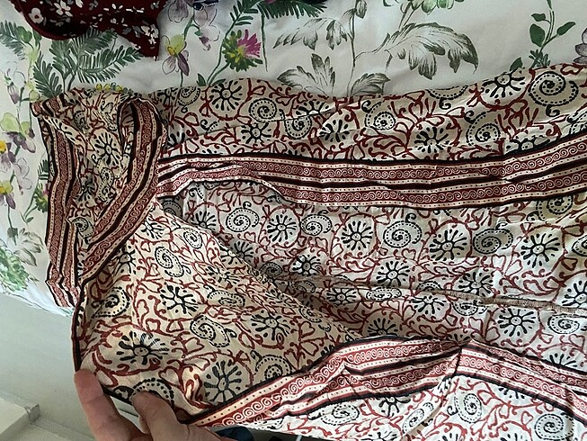 Pull and Bear P&B pareo etek