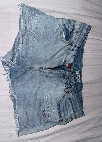 Nakışlı Mavi Mini Kot Şort - Görsel 2