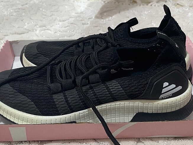 37 Beden Siyah triko sneaker spor ayakkabı