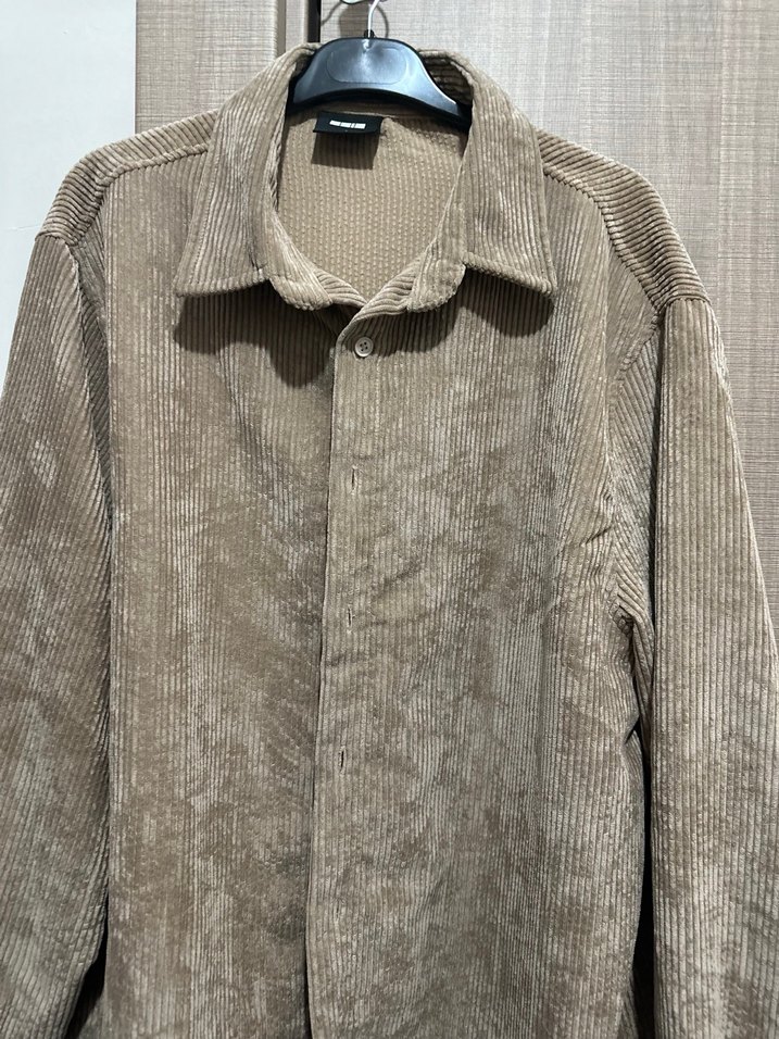 Düğmeli Kahverengi Erkek Kadife Gömlek - Görsel 3