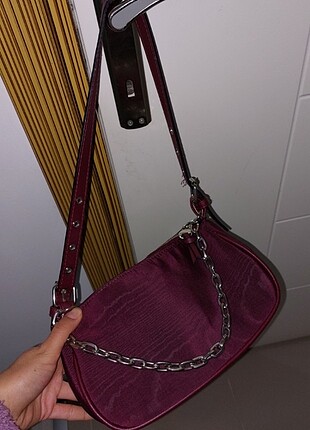 Stradivarius bordo canta