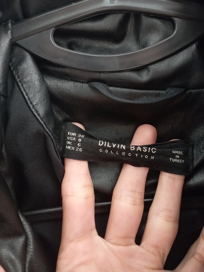Siyah Deri Şişme Kadın Mont - Görsel 3