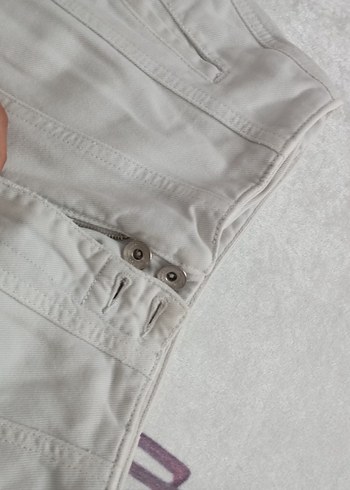 Zara Yırtık Detaylı Bej Kadın Kot Pantolon