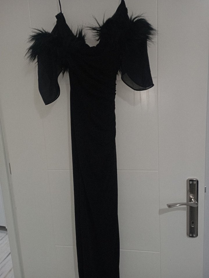 Siyah Kürklü Midi  Elbisesi - Görsel 4