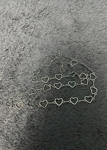 Uzun Zincir Detaylı Gri Gotik Kadın Kolye