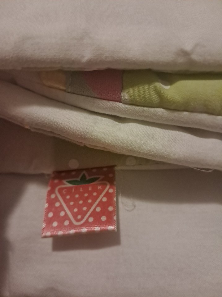 çilek mobilya yatak koruyucu ve yorganı - Görsel 5