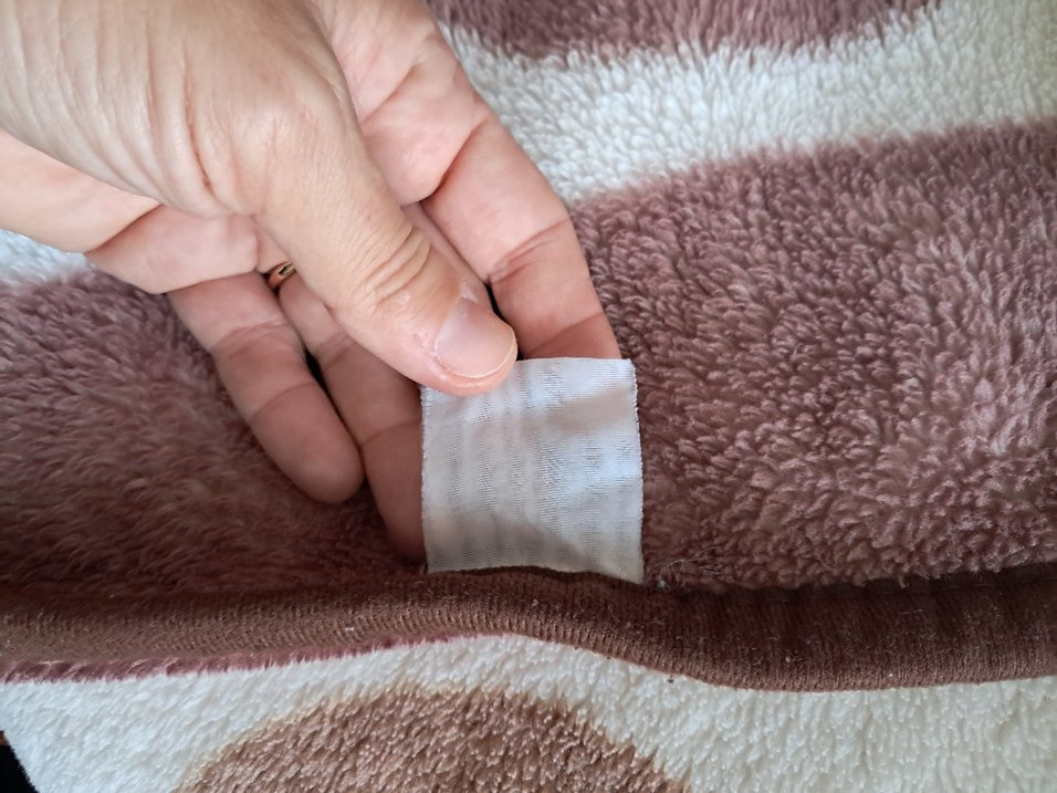 Kahverengi Puantiyeli Yatak Örtüsü - Görsel 4