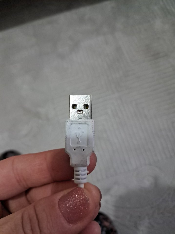 Beyaz USB telefon şarj kablosu - Görsel 5