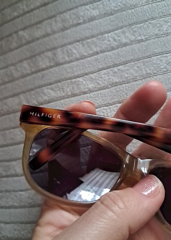 Tommy Şeffaf Bej Retro Kadın Güneş Gözlüğü - Görsel 2