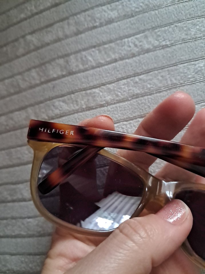 Tommy Şeffaf Bej Retro Kadın Güneş Gözlüğü - Görsel 2