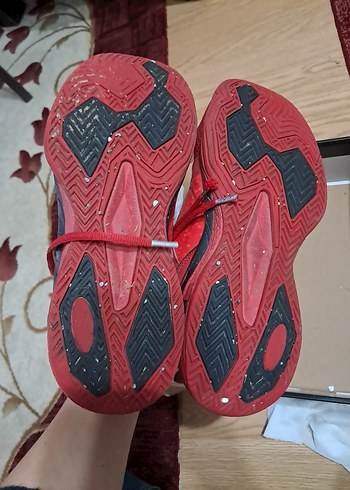 Kırmızı Bağcıklı Basketbol Ayakkabısı - Görsel 8