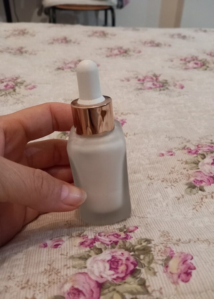 Natasha denona sıkilastirici guclu bir yuz serumu - Görsel 2