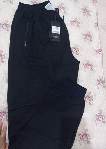 Fermuarlı Siyah Erkek  Eşofman Altı buyuk beden mevcutdur . - Görsel 2