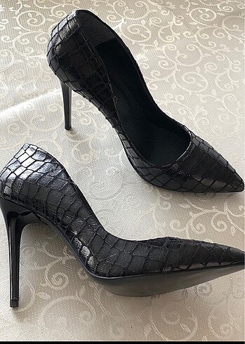 Siyah stilletto