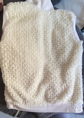 Beyaz Peluş Detaylı Yüksek Yakalı çocuk Yelek - Görsel 7