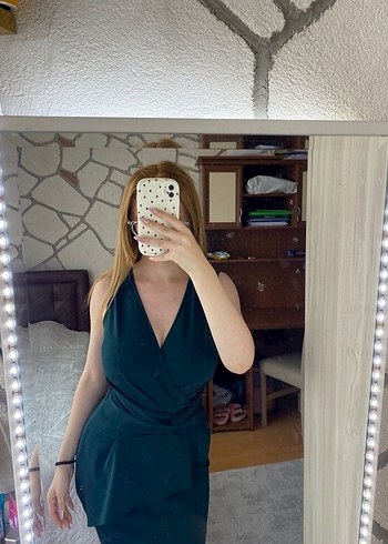 s Beden V Yaka Kemerli Midi Kalem Elbise
