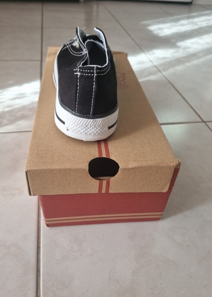 Converse ayakkabi.  - Görsel 4