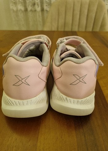 Kelebek Desenli Işıklı Kız Çocuk Spor Ayakkabı - Görsel 4