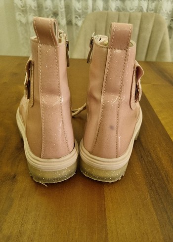 Pembe Parlak Kız Çocuk Botu - Görsel 3