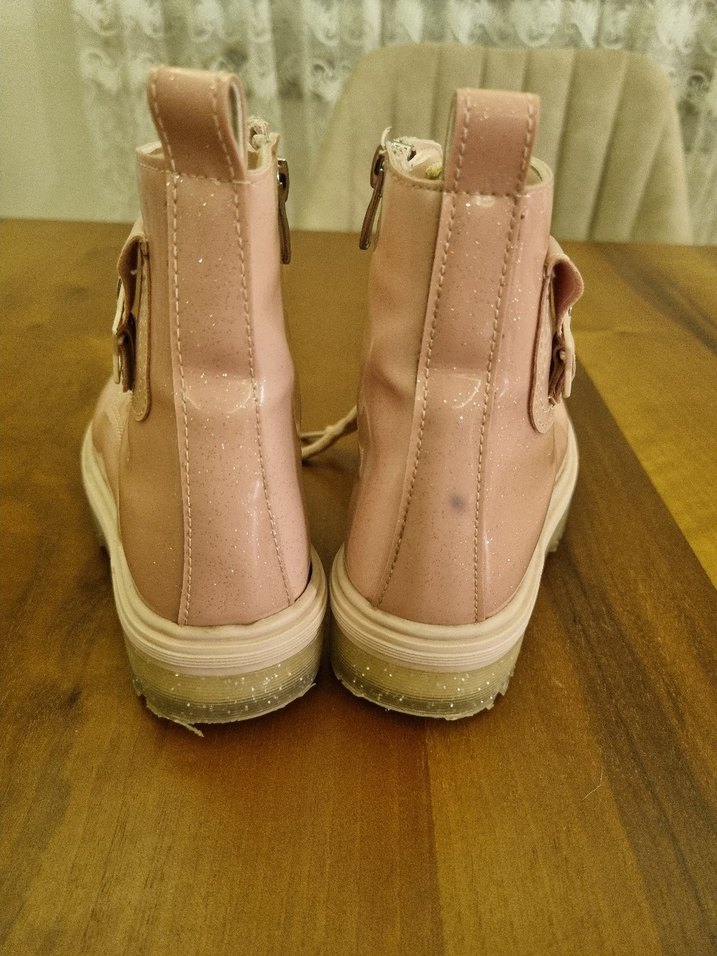 Pembe Parlak Kız Çocuk Botu - Görsel 3