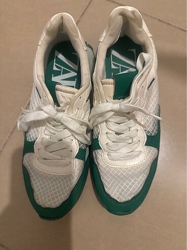 Zara Sneaker