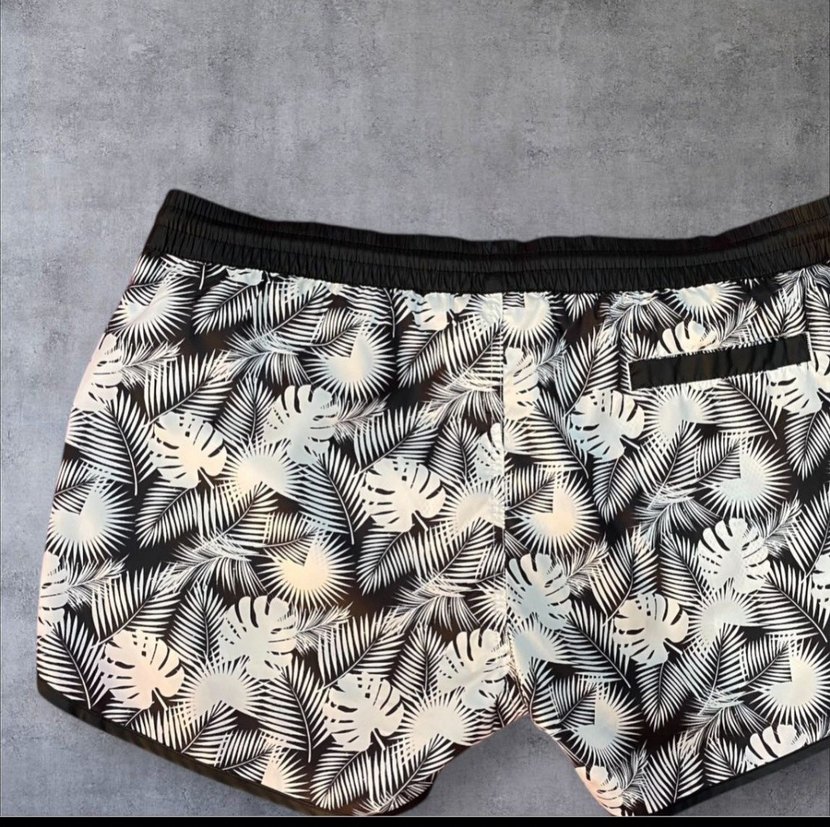 Desenli Erkek Deniz Şortu - Görsel 2