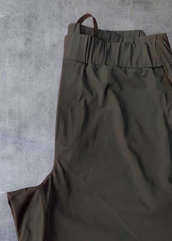 Ithal Kadın Yandan Cepli Fermuarlı Şort - Görsel 3