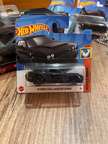HOT WHEELS 18 DODGE CHALLENGER SRT DEMON