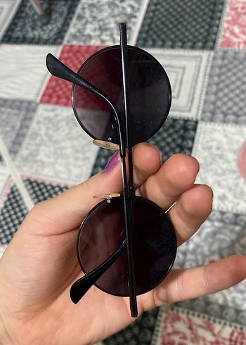 Siyah Yuvarlak Güneş Gözlüğü - Görsel 2