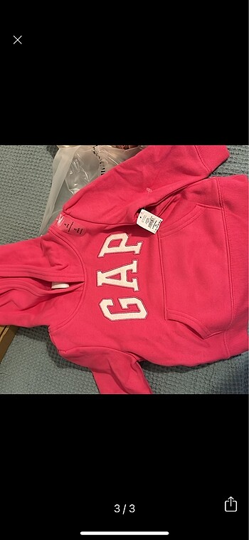 Gap sweatshirt