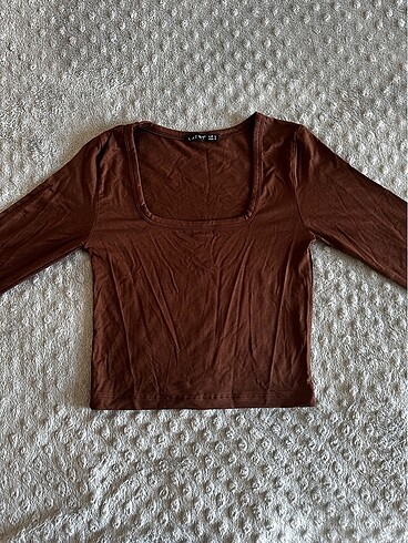 Kare yaka uzun kollu crop bluz