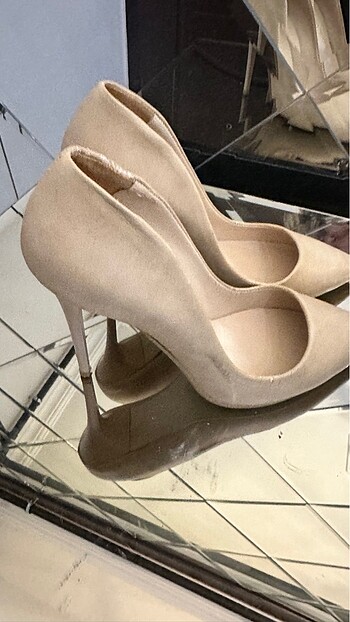 39 Beden Stiletto