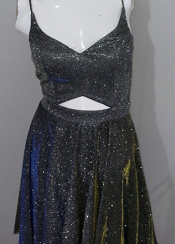 Simli Işıltılı Sırtı Çapraz İpli Abiye - Görsel 5