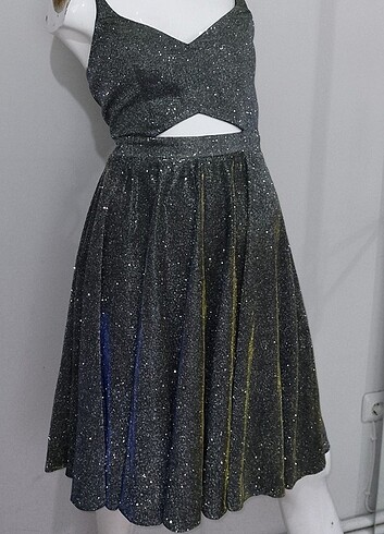 Simli Işıltılı Sırtı Çapraz İpli Abiye - Görsel 6