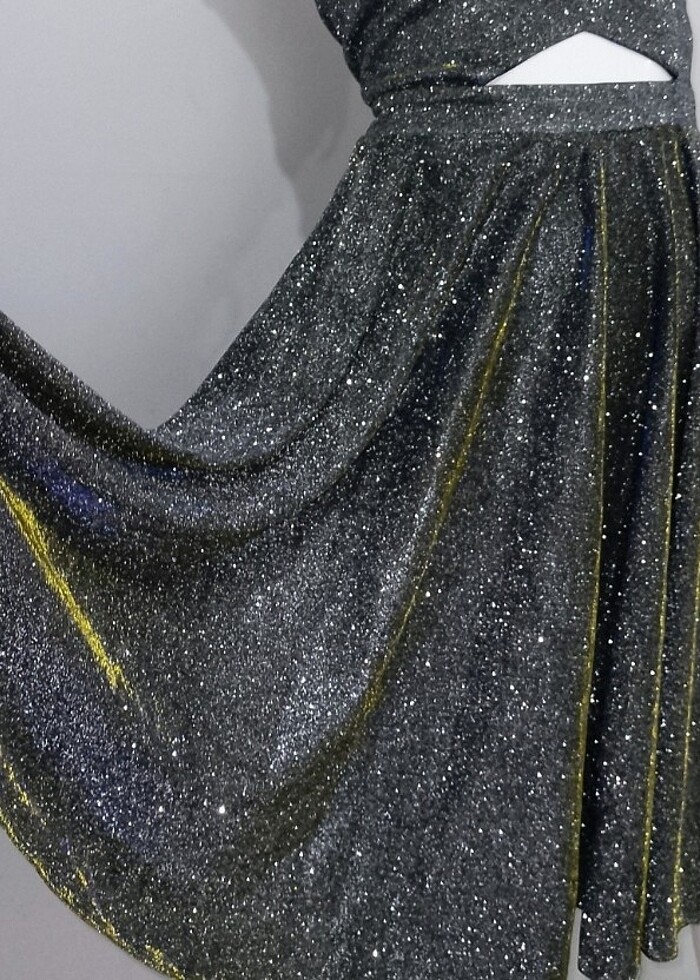 Simli Işıltılı Sırtı Çapraz İpli Abiye - Görsel 4