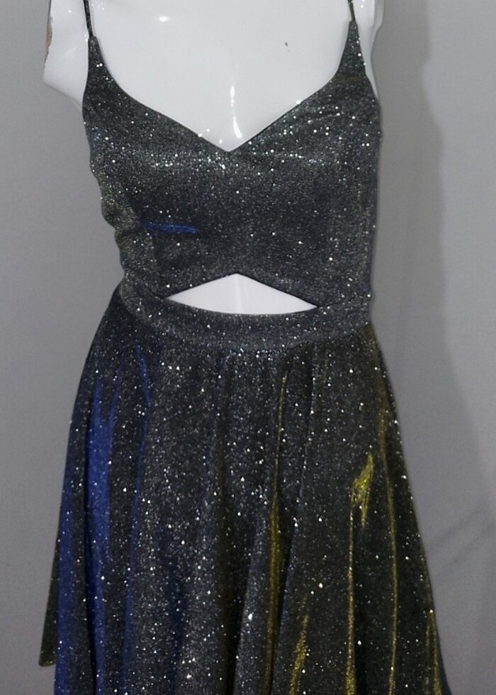 Simli Işıltılı Sırtı Çapraz İpli Abiye - Görsel 5