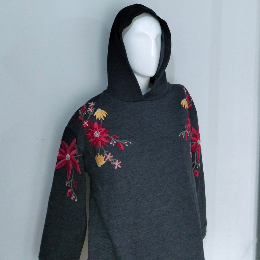 Zara 11-12 Yaş Kız Çocuk Çiçekli Sweat - Görsel 4