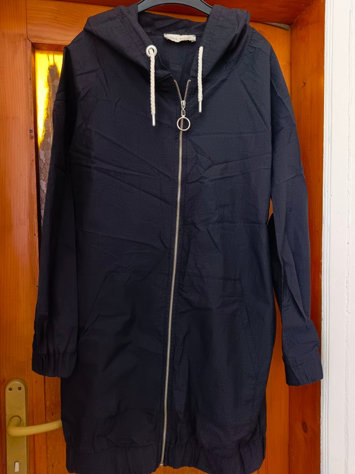 Kapüşonlu Kadın yağmurluk Ceket - Görsel 2