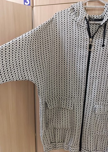 Gri Kapüşonlu Midi Sokak Stili Ceket - Görsel 2