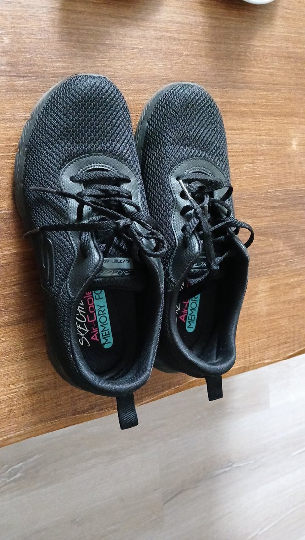 Skechers Siyah Bağcıklı Kadın Spor Ayakkabı orijinal - Görsel 2