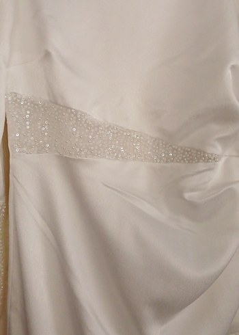 Uzun Kollu Beyaz Düz Kesim Gelinlik - Görsel 3