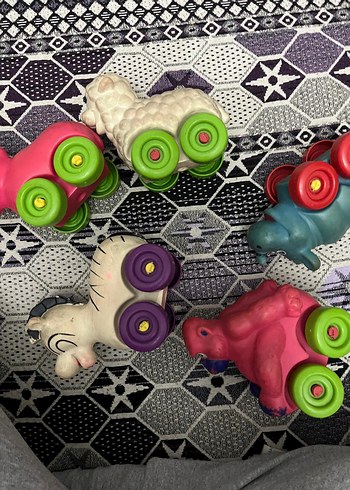 Renkli Hayvan Figürlü Tekerlekli Oyuncaklar - Görsel 2