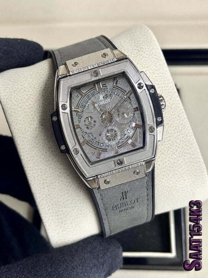 Hublot Rose Gold Şeffaf Çelik Saat — görsel 4/9